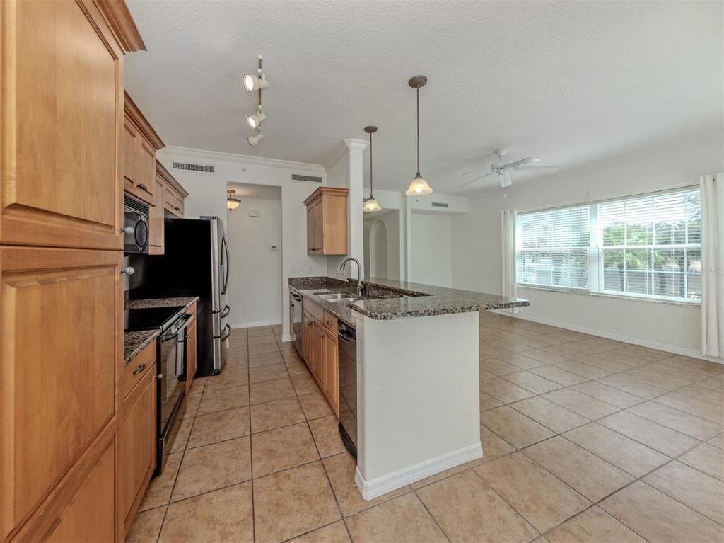 700 GARDENS EDGE DRIVE 721 photo 13