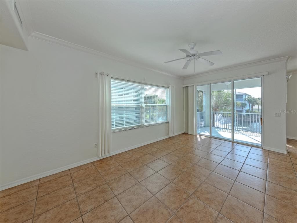 700 GARDENS EDGE DRIVE 721 photo 5