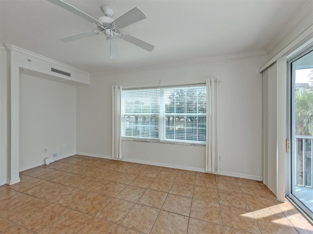 700 GARDENS EDGE DRIVE 721 photo 10