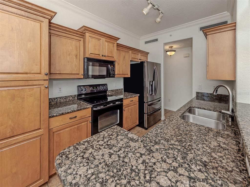 700 GARDENS EDGE DRIVE 721 photo 15