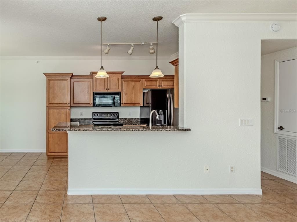 700 GARDENS EDGE DRIVE 721 photo 11