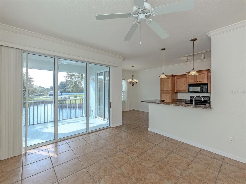 700 GARDENS EDGE DRIVE 721 photo 4