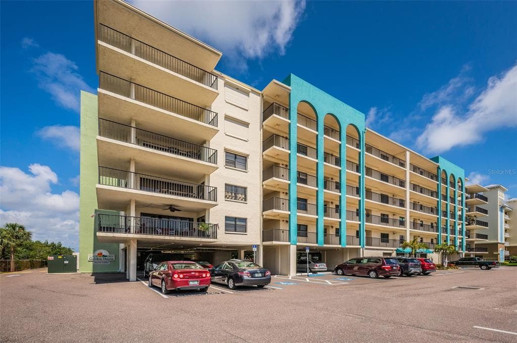 19531 GULF BOULEVARD 604 photo 9
