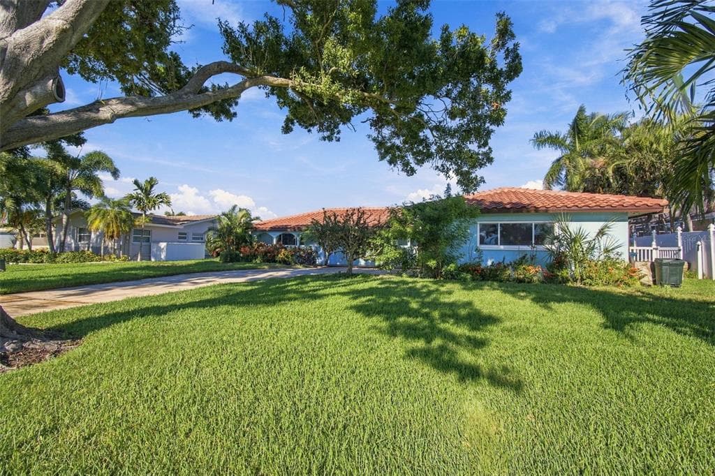 11975 7TH STREET E 3