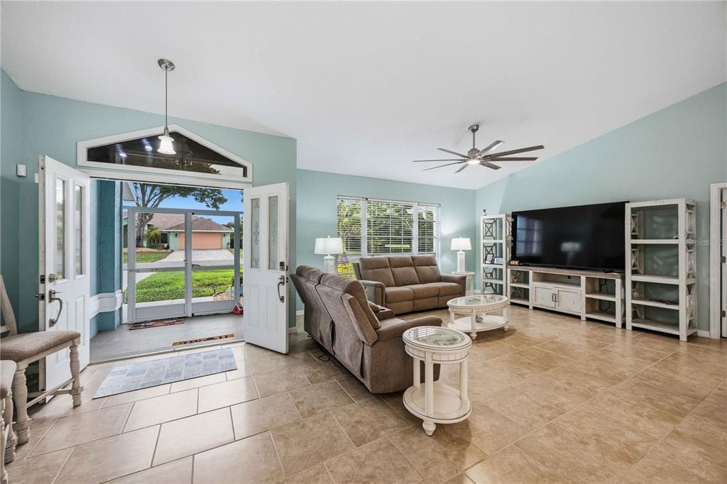 13 SPORTSMAN ROAD photo 4