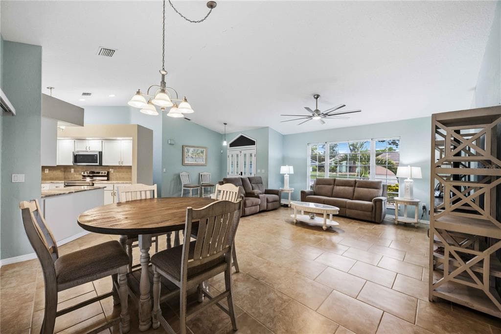 13 SPORTSMAN ROAD photo 8