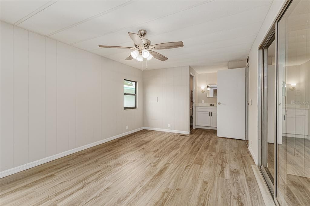 2055 S FLORAL AVENUE 224 photo 6