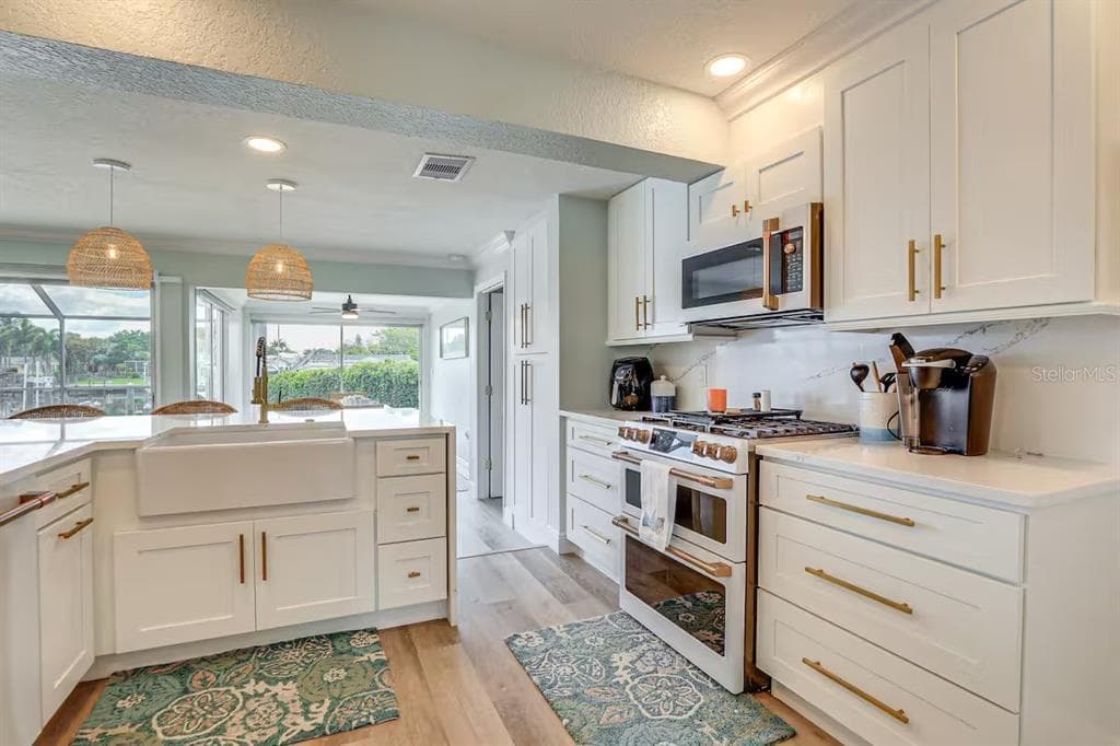 924 ARLINGTON ROAD photo 11
