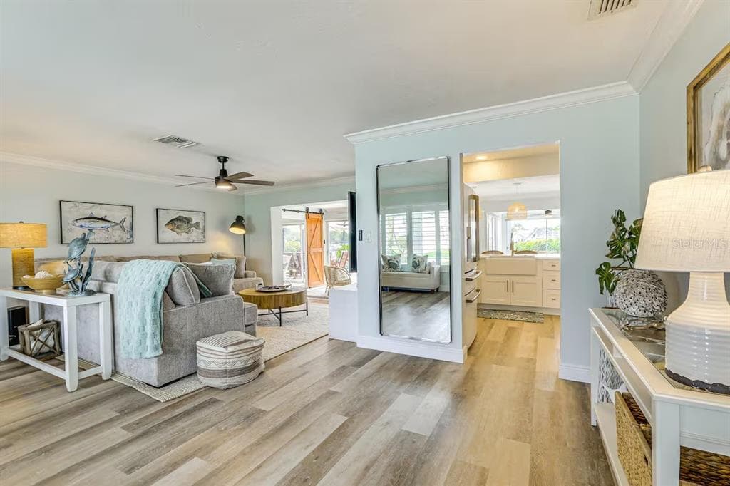 924 ARLINGTON ROAD photo 4