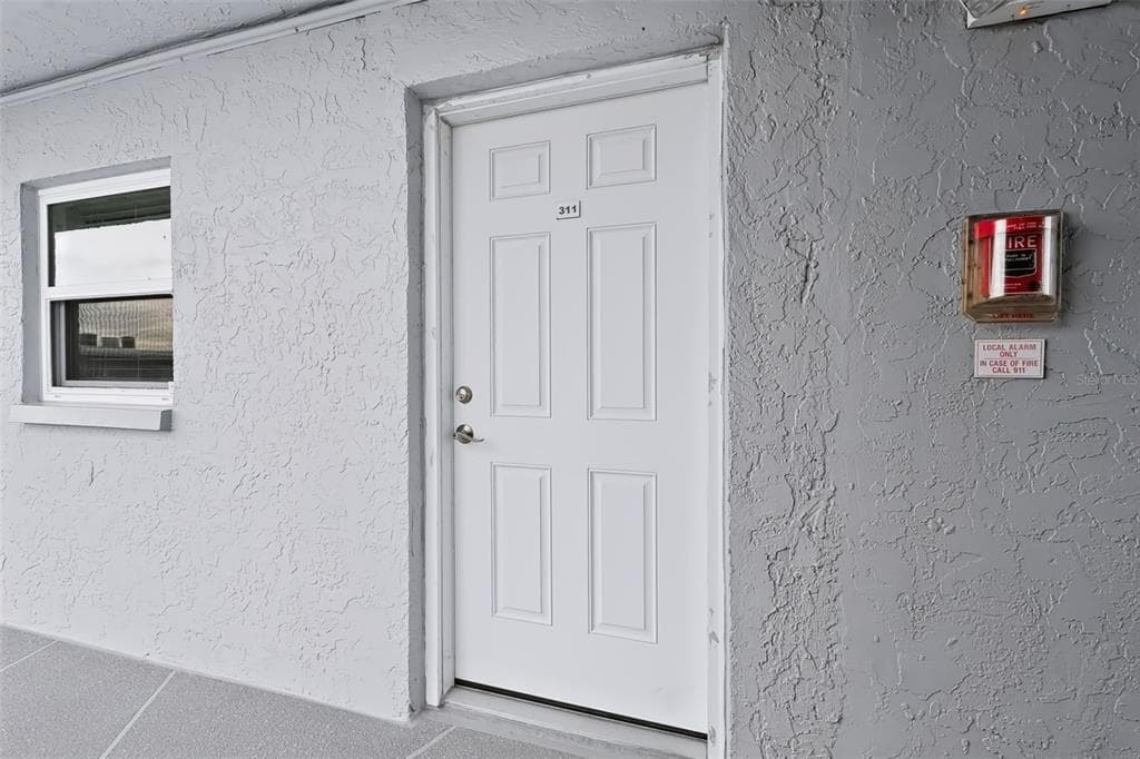719 PINELLAS BAYWAY S 311 photo 24