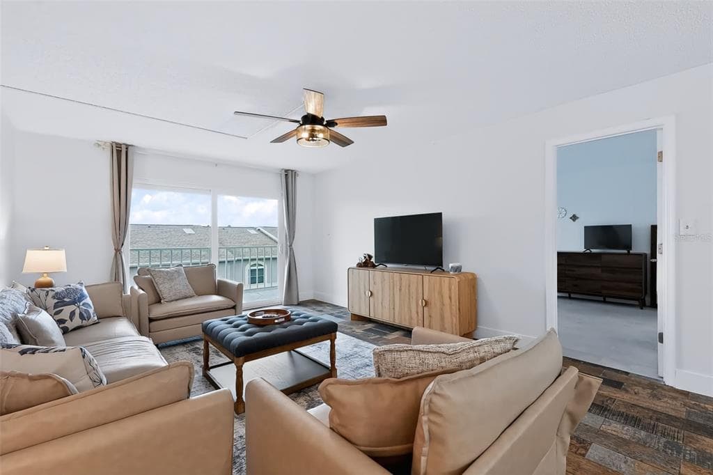 719 PINELLAS BAYWAY S 311 photo 10
