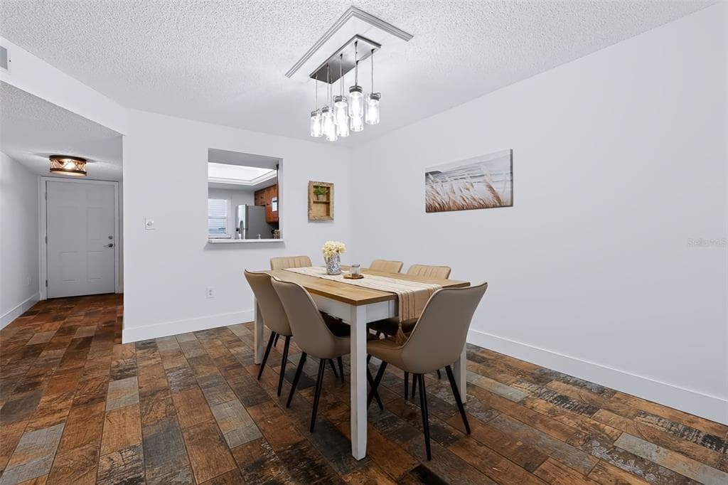 719 PINELLAS BAYWAY S 311 photo 8