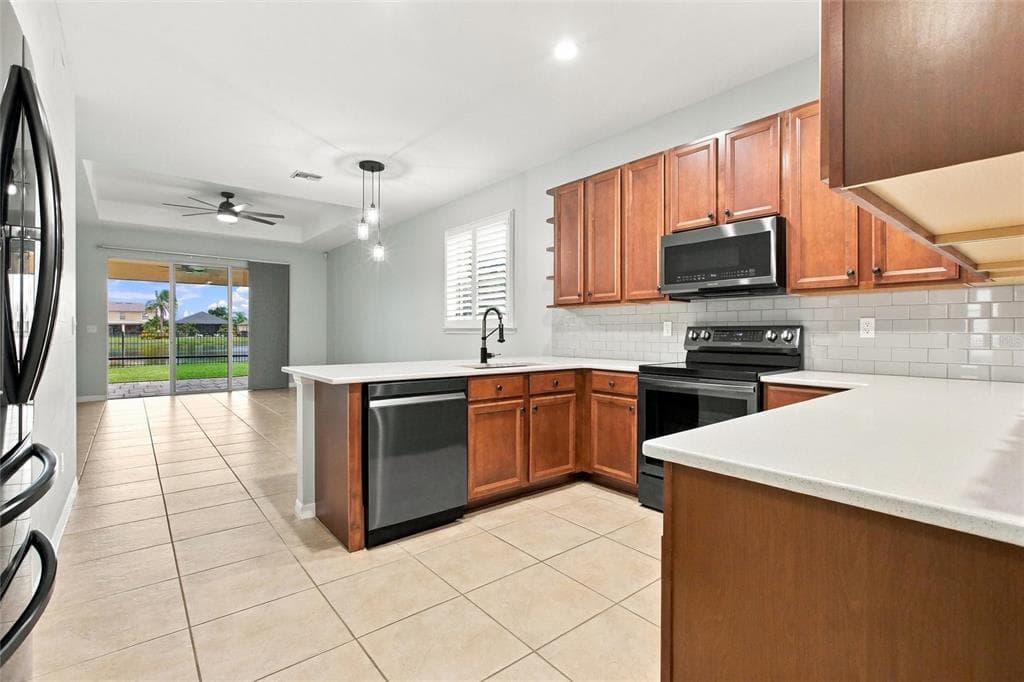 24049 CANAL STREET photo 7