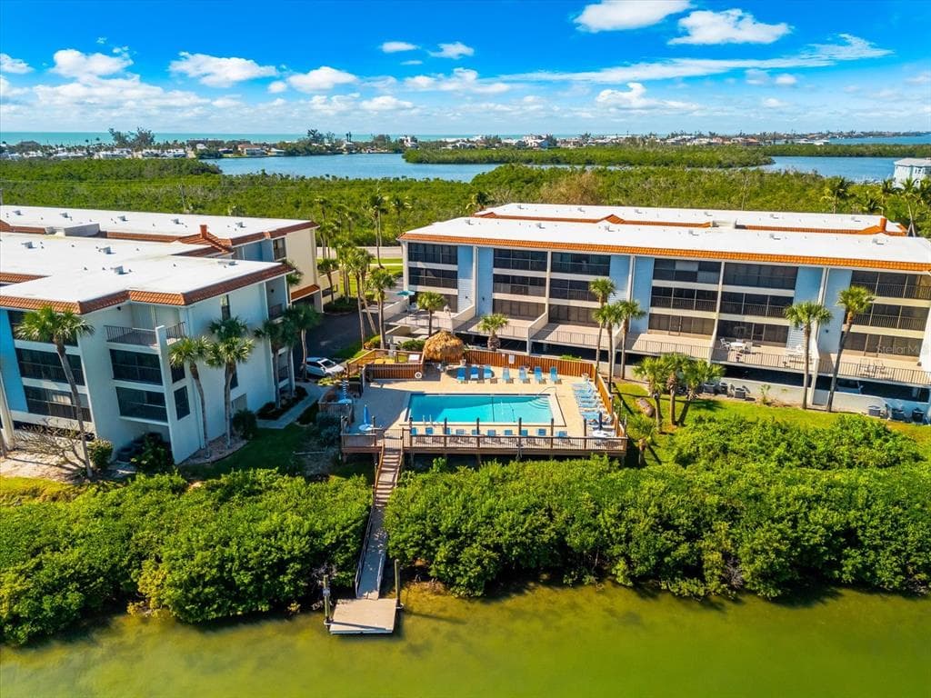 1551 BEACH ROAD 207 photo 2