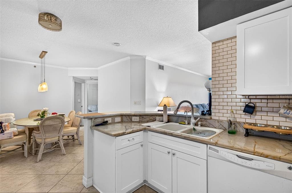 4516 SEAGULL DRIVE 306 photo 9