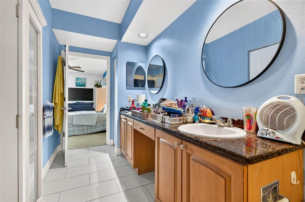 4516 SEAGULL DRIVE 306 photo 24