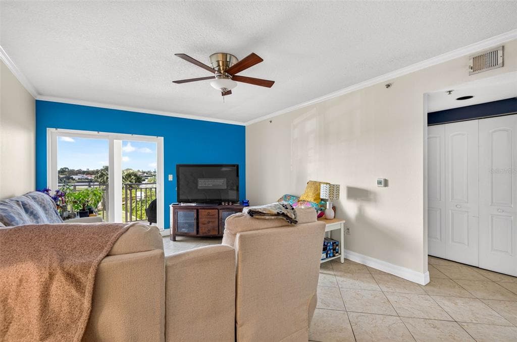4516 SEAGULL DRIVE 306 photo 10