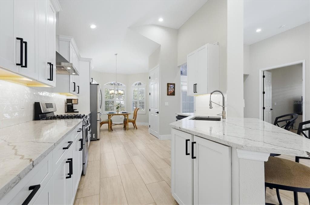 6514 OAKLAND HILLS DRIVE photo 11