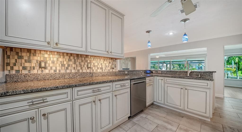 4907 CORAL BOULEVARD photo 19