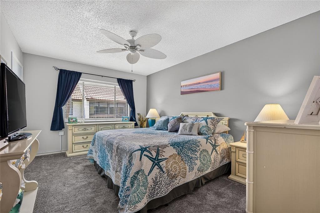 1634 STICKNEY POINT ROAD 34-202 photo 23