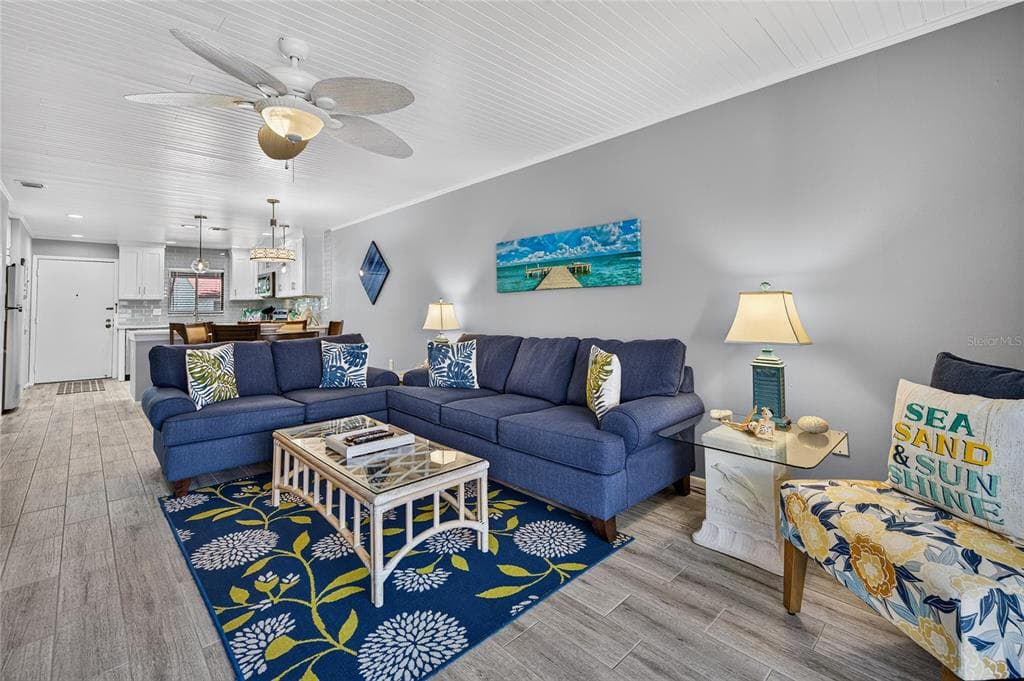 1634 STICKNEY POINT ROAD 34-202 photo 15