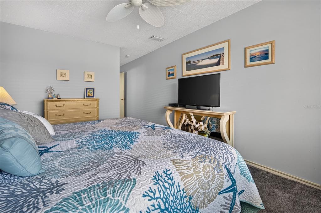 1634 STICKNEY POINT ROAD 34-202 photo 25