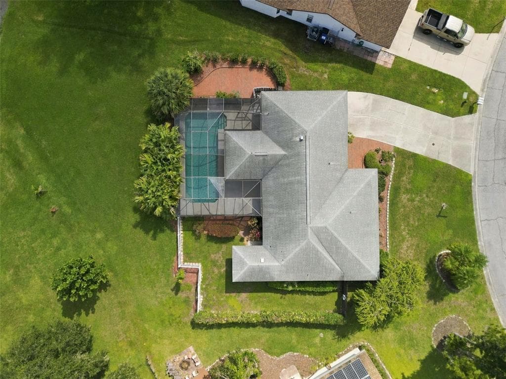 5404 80TH AVENUE CIRCLE E photo 2