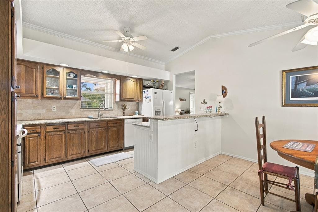 5404 80TH AVENUE CIRCLE E photo 16