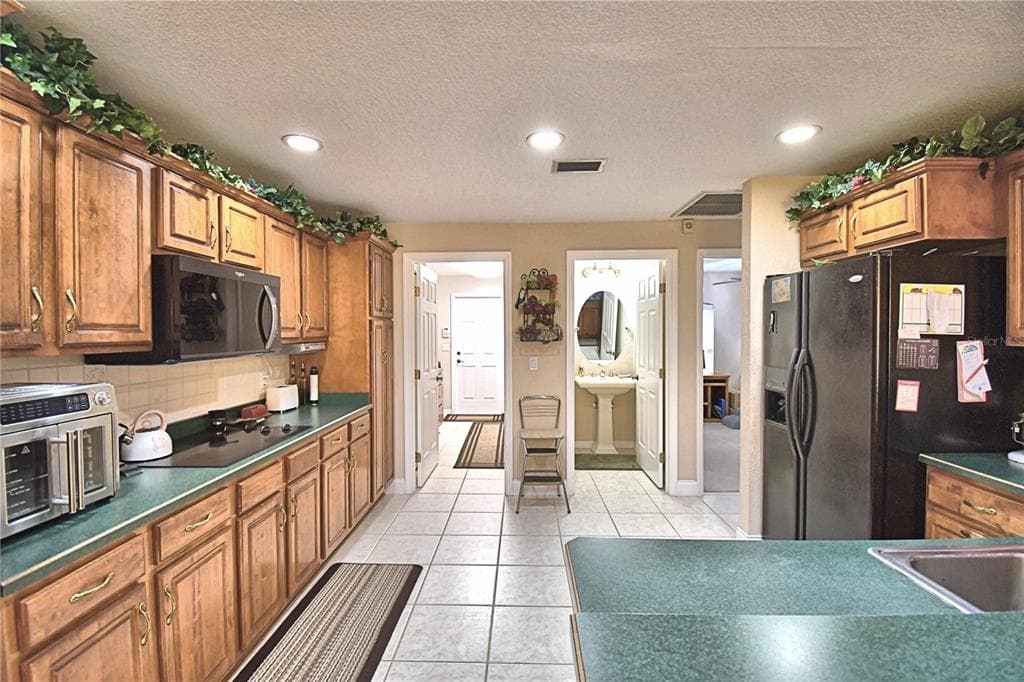 2391 S LAKE REEDY BOULEVARD photo 6