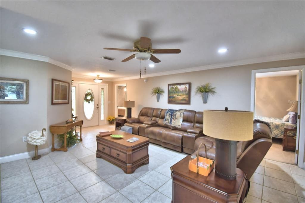 2391 S LAKE REEDY BOULEVARD 3