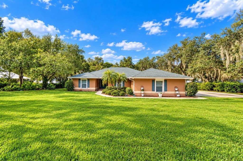 2391 S LAKE REEDY BOULEVARD 1