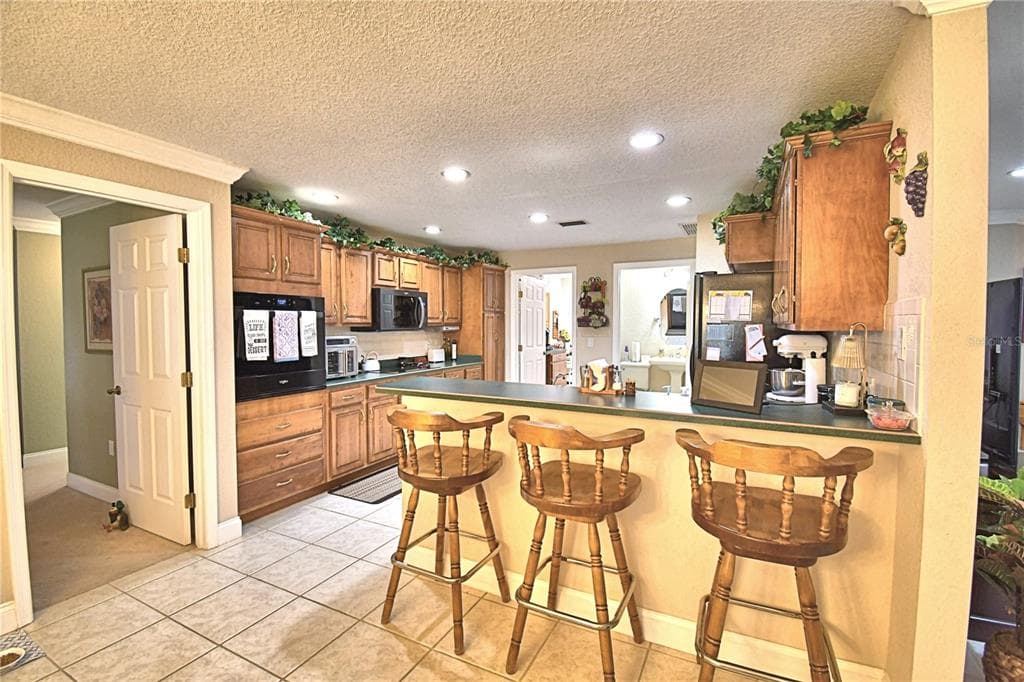 2391 S LAKE REEDY BOULEVARD photo 11