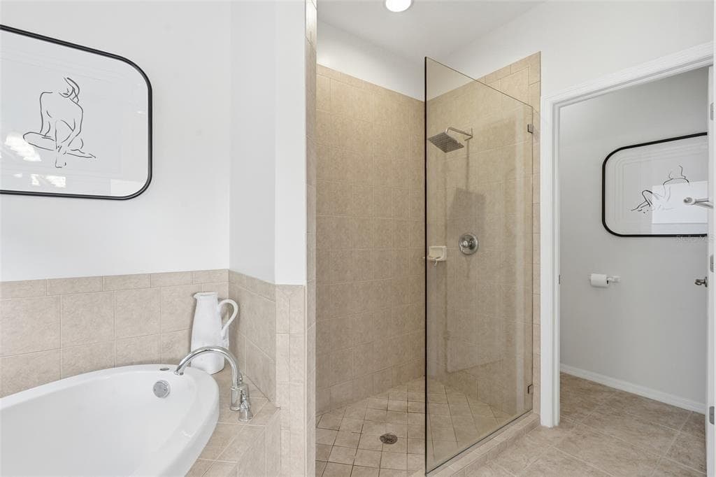 8631 LAKE FRONT COURT photo 20