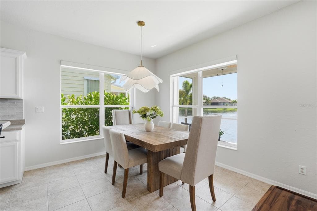 8631 LAKE FRONT COURT photo 11