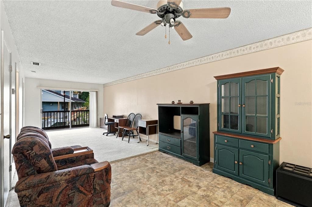 313 DIRKSEN DRIVE #F13 5