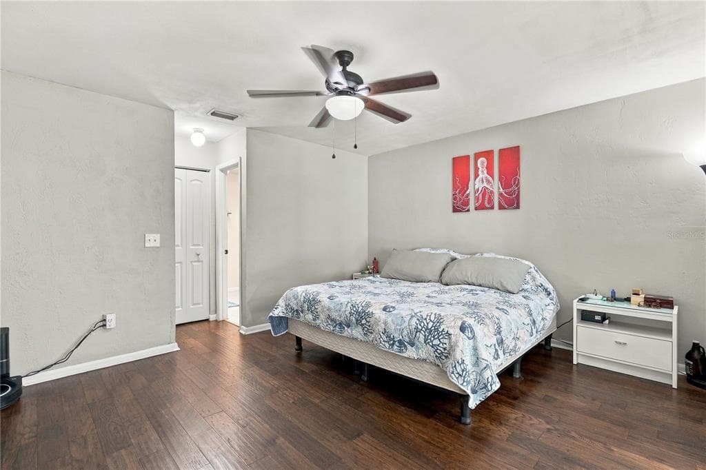 92 FOSTER LANE photo 23