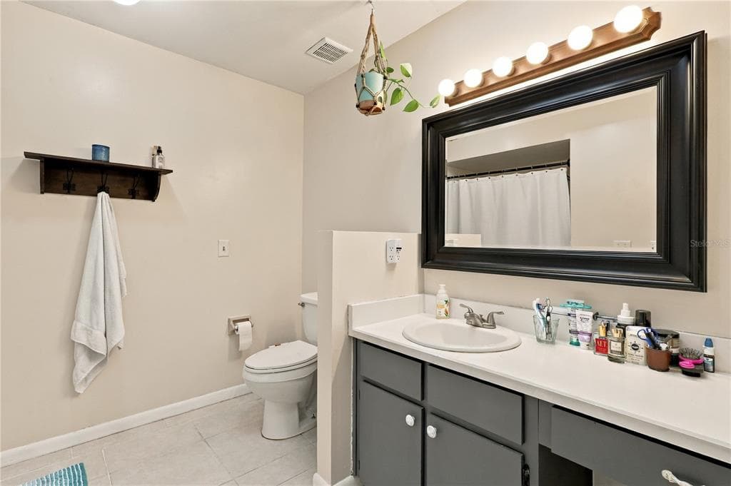 92 FOSTER LANE photo 25