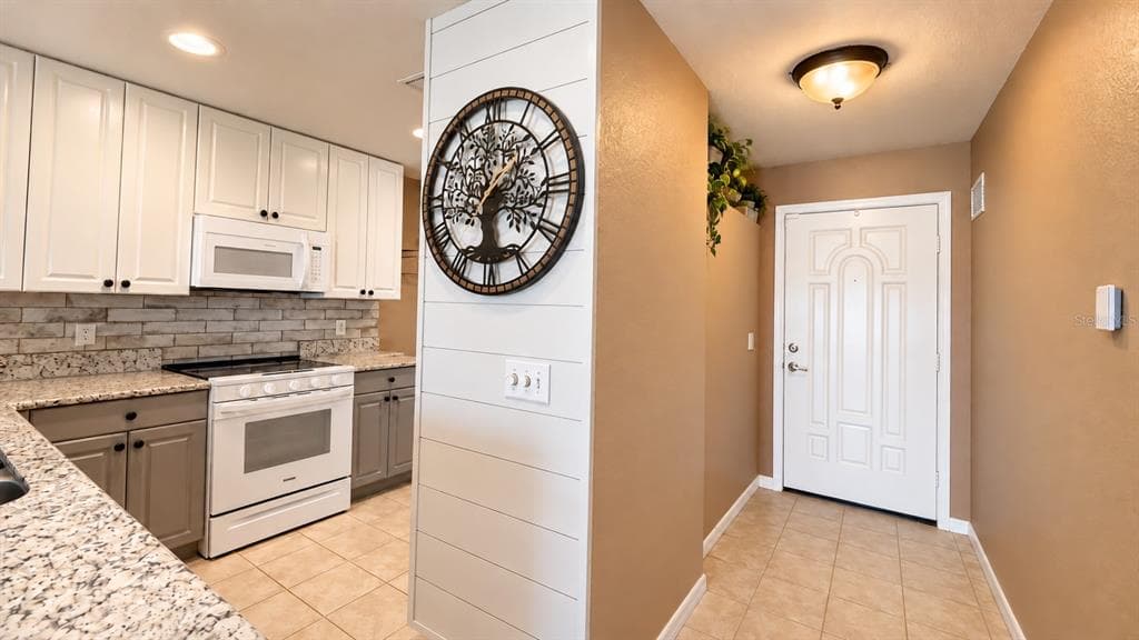 26397 NADIR ROAD 103 photo 6