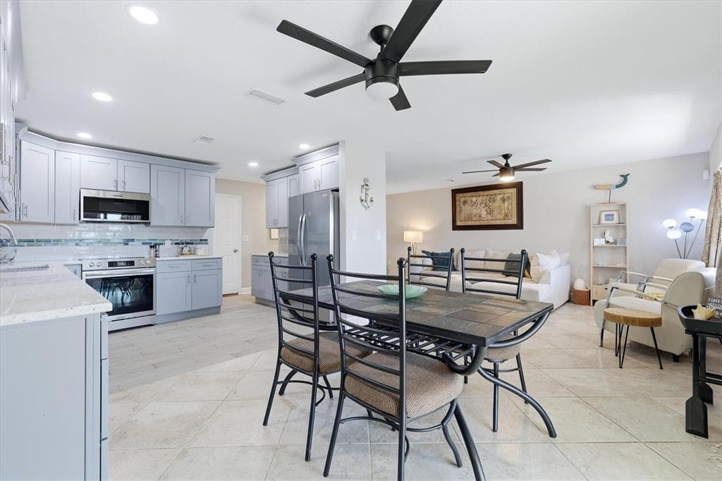 13625 VERONICA DRIVE photo 16