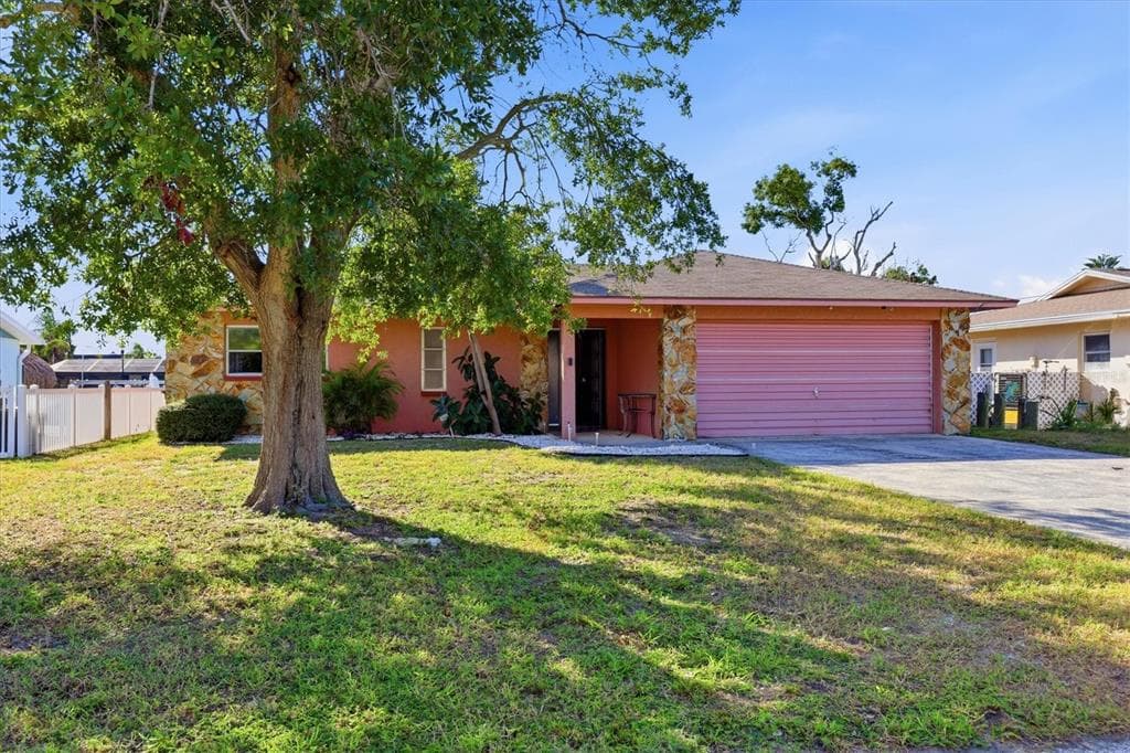 13625 VERONICA DRIVE photo 3