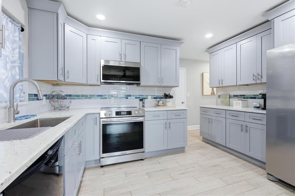 13625 VERONICA DRIVE photo 20