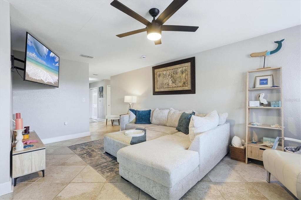 13625 VERONICA DRIVE photo 10