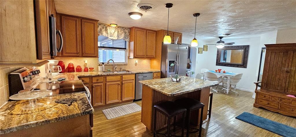 1120 LAMPP DRIVE photo 8
