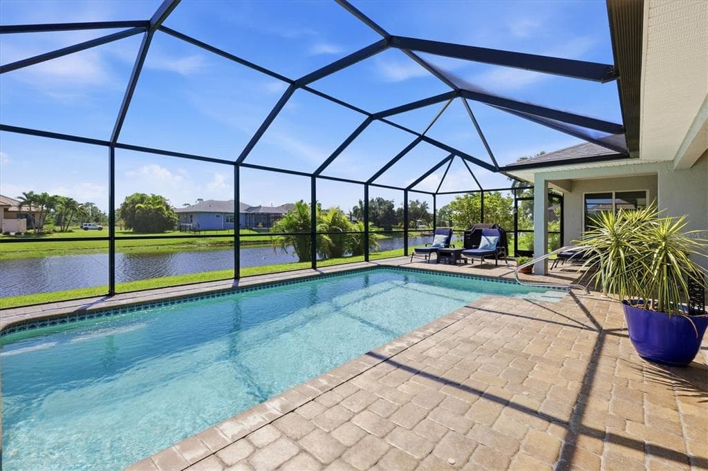 1087 ROTONDA CIRCLE photo 7
