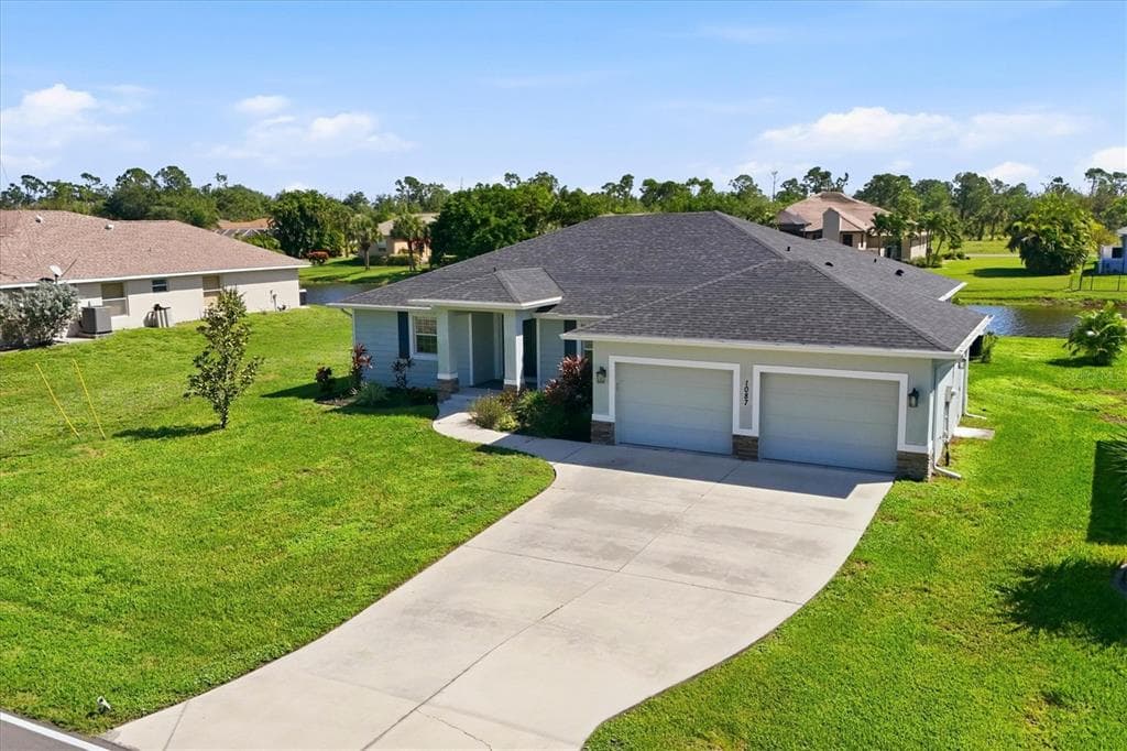1087 ROTONDA CIRCLE photo 3