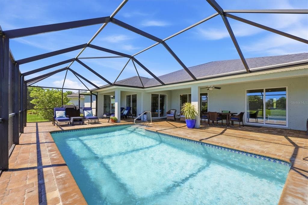 1087 ROTONDA CIRCLE photo 9