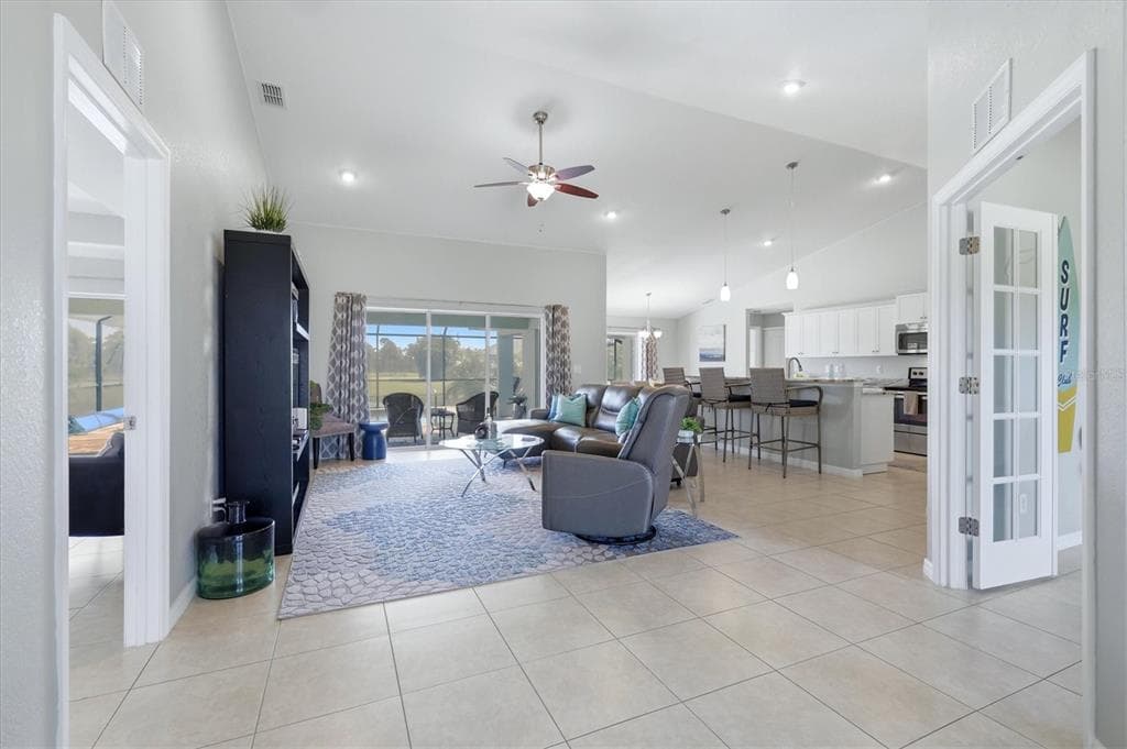 1087 ROTONDA CIRCLE photo 10