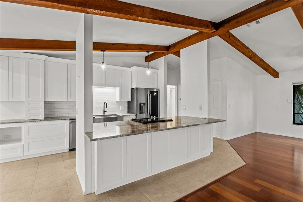 5424 AMERICA DRIVE photo 9
