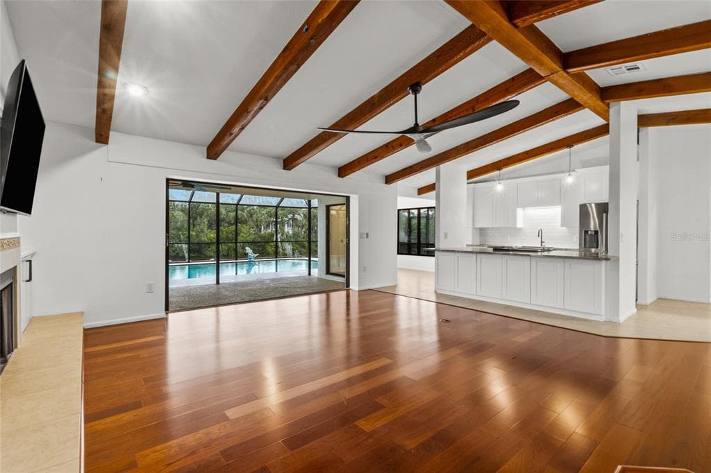 5424 AMERICA DRIVE photo 4