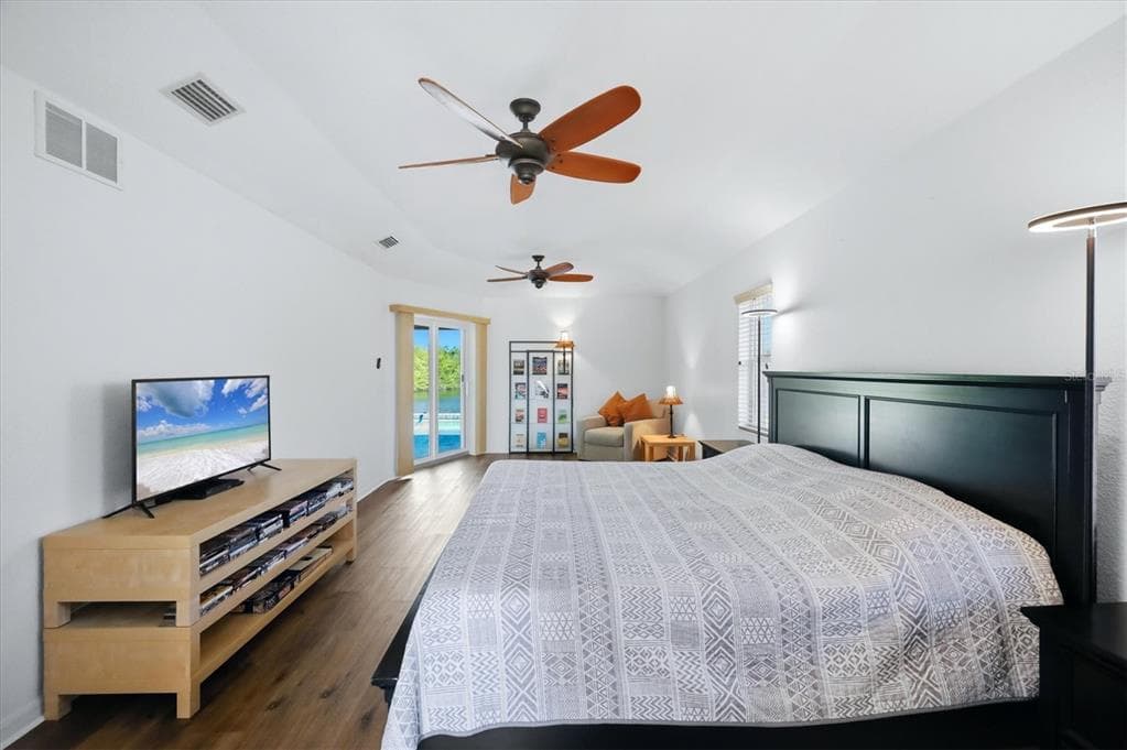 1078 ROTONDA CIRCLE photo 13